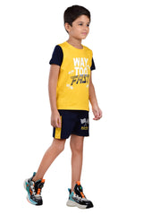 Clothe Funn Boys Fast Printed Half Sleeve T-Shirt & Shorts Set, Gold/Navy
Half Sleeve T-Shirt & Shorts